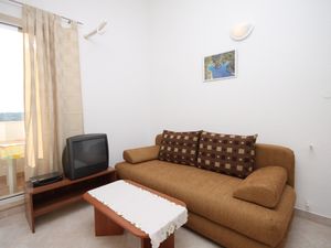 18321335-Ferienwohnung-5-Seget Donji-300x225-1