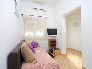 22331177-Ferienwohnung-4-Seget Donji-300x225-1