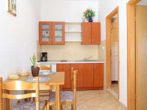 22331177-Ferienwohnung-4-Seget Donji-300x225-3