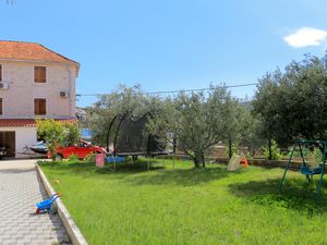 Ferienwohnung für 8 Personen (73 m²) in Seget Donji