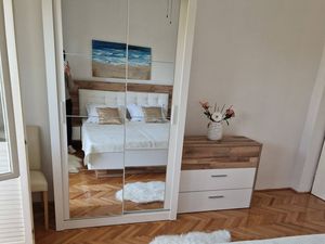 22790217-Ferienwohnung-4-Seget Donji-300x225-5