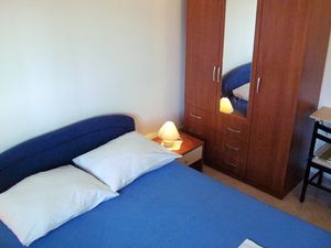 23930368-Ferienwohnung-5-Seget Donji-300x225-4