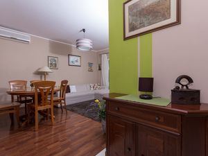 23993699-Ferienwohnung-4-Seget Gornji-300x225-5