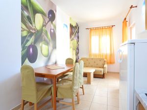 23931798-Ferienwohnung-4-Seget Vranjica-300x225-2