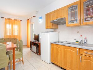 23931798-Ferienwohnung-4-Seget Vranjica-300x225-4