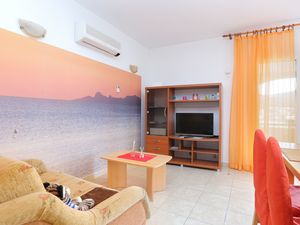 23931797-Ferienwohnung-4-Seget Vranjica-300x225-1