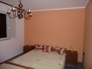 23926371-Ferienwohnung-4-Seget Vranjica-300x225-3