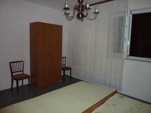 23926371-Ferienwohnung-4-Seget Vranjica-300x225-4