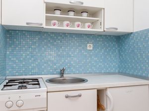 23928875-Ferienwohnung-2-Seget Vranjica-300x225-3