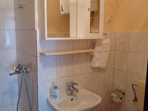 23926438-Ferienwohnung-2-Seget Vranjica-300x225-5