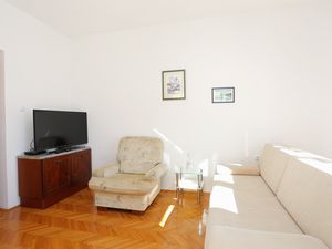 23933327-Ferienwohnung-6-Seget Vranjica-300x225-3