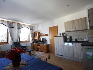 19011405-Ferienwohnung-4-Sehmatal-300x225-2