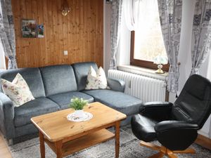 11711161-Ferienwohnung-3-Sehmatal-300x225-1