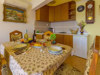 Ferienwohnung für 3 Personen (45 m²) in Selce 8/10