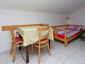 23926695-Ferienwohnung-4-Selce-300x225-4