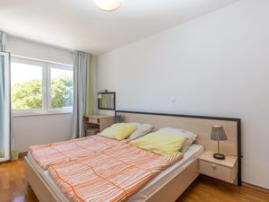 23741563-Ferienwohnung-4-Selce-300x225-3