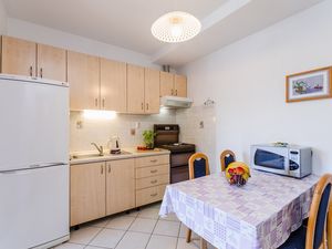 23980631-Ferienwohnung-3-Selce-300x225-1