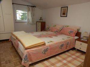 23926682-Ferienwohnung-5-Selce-300x225-4