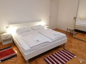 18951358-Ferienwohnung-4-Selce-300x225-2