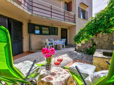 Ferienwohnung für 3 Personen (48 m²) in Selce 8/10