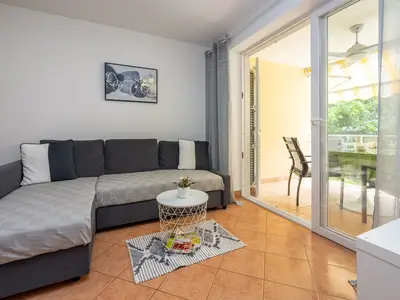 Ferienwohnung für 3 Personen (48 m²) in Selce 8/10
