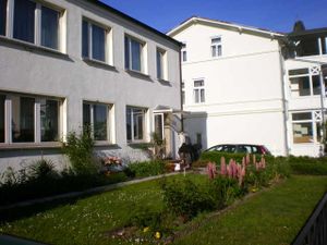 18143456-Ferienwohnung-6-Sellin (Ostseebad)-300x225-1