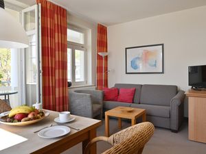 23381328-Ferienwohnung-6-Sellin (Ostseebad)-300x225-2