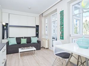 22296139-Ferienwohnung-2-Sellin (Ostseebad)-300x225-0