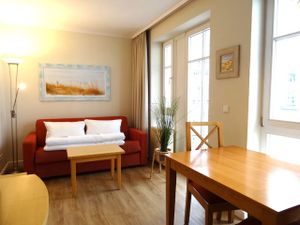 22296097-Ferienwohnung-2-Sellin (Ostseebad)-300x225-0