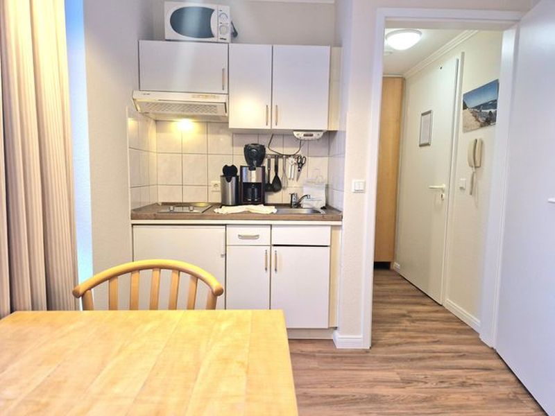 22296339-Ferienwohnung-2-Sellin (Ostseebad)-800x600-2