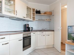 22296197-Ferienwohnung-4-Sellin (Ostseebad)-300x225-2