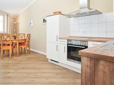 Ferienwohnung für 6 Personen (72 m²) in Sellin (Ostseebad) 6/10