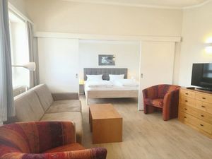 22296345-Ferienwohnung-4-Sellin (Ostseebad)-300x225-0