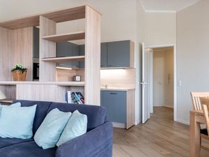 22296167-Ferienwohnung-6-Sellin (Ostseebad)-300x225-2