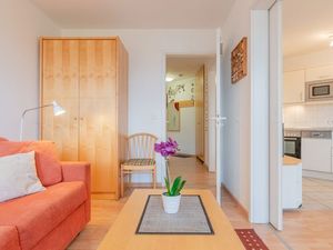 22296553-Ferienwohnung-4-Sellin (Ostseebad)-300x225-3