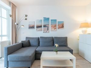 22296241-Ferienwohnung-4-Sellin (Ostseebad)-300x225-0