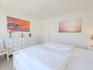 22296567-Ferienwohnung-4-Sellin (Ostseebad)-300x225-4