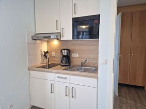 22296299-Ferienwohnung-2-Sellin (Ostseebad)-300x225-2