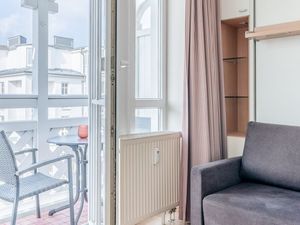 22296047-Ferienwohnung-2-Sellin (Ostseebad)-300x225-0