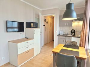 22296047-Ferienwohnung-2-Sellin (Ostseebad)-300x225-2