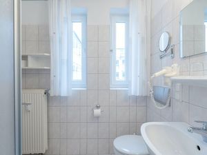 22296329-Ferienwohnung-2-Sellin (Ostseebad)-300x225-3