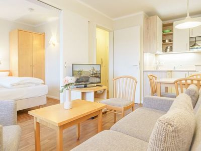 Ferienwohnung für 3 Personen (32 m²) in Sellin (Ostseebad) 1/10