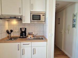 22296101-Ferienwohnung-2-Sellin (Ostseebad)-300x225-3