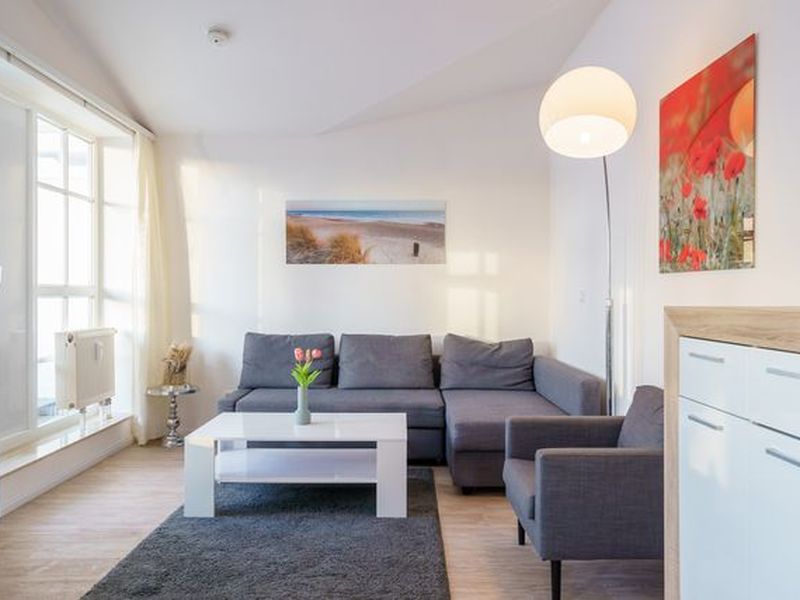 22296215-Ferienwohnung-4-Sellin (Ostseebad)-800x600-0