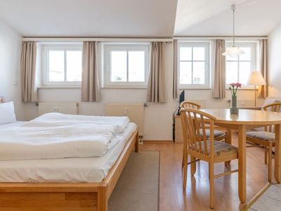 Ferienwohnung für 2 Personen (26 m²) in Sellin (Ostseebad) 1/10