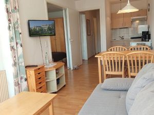 23648703-Ferienwohnung-4-Sellin (Ostseebad)-300x225-3