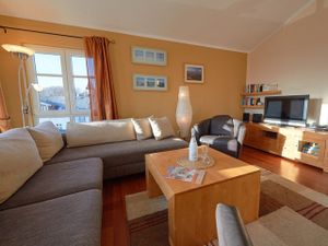 23910960-Ferienwohnung-8-Sellin (Ostseebad)-300x225-5