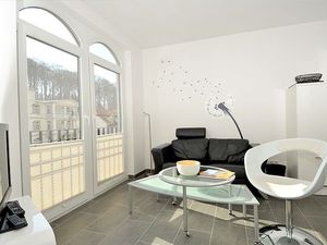 23910967-Ferienwohnung-4-Sellin (Ostseebad)-300x225-5