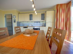 23910999-Ferienwohnung-4-Sellin (Ostseebad)-300x225-4