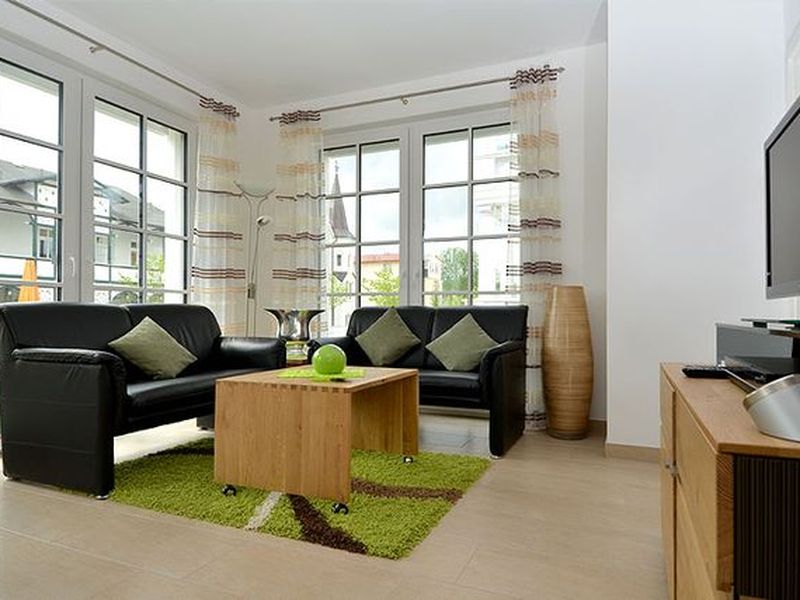 23911005-Ferienwohnung-2-Sellin (Ostseebad)-800x600-0